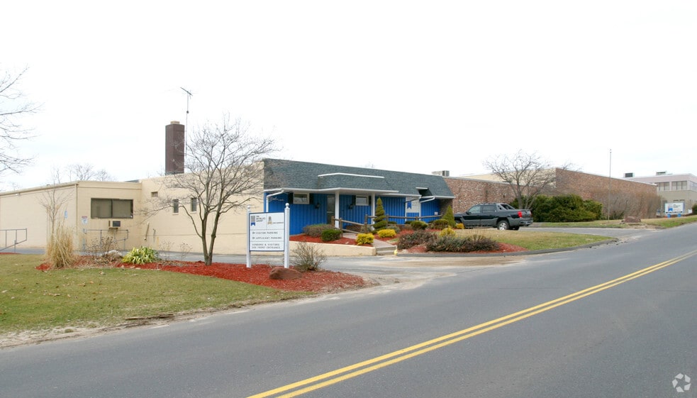 More Photos Of 229 Cross St, Bristol Manufacturing For Sale