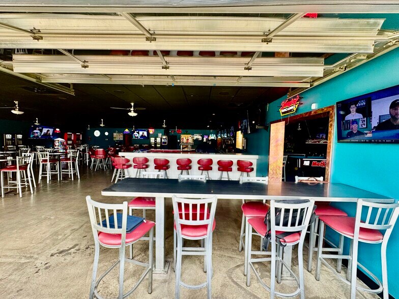 More Photos Of 2385 Willowcreek Rd, Portage Restaurant For Sale