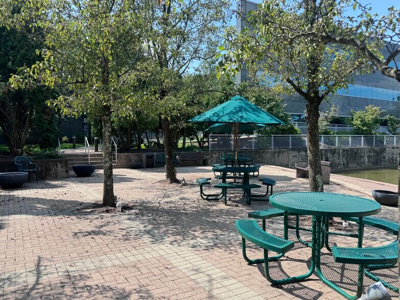 More Photos Of 430 Route 22 E, Bridgewater Office For Lease