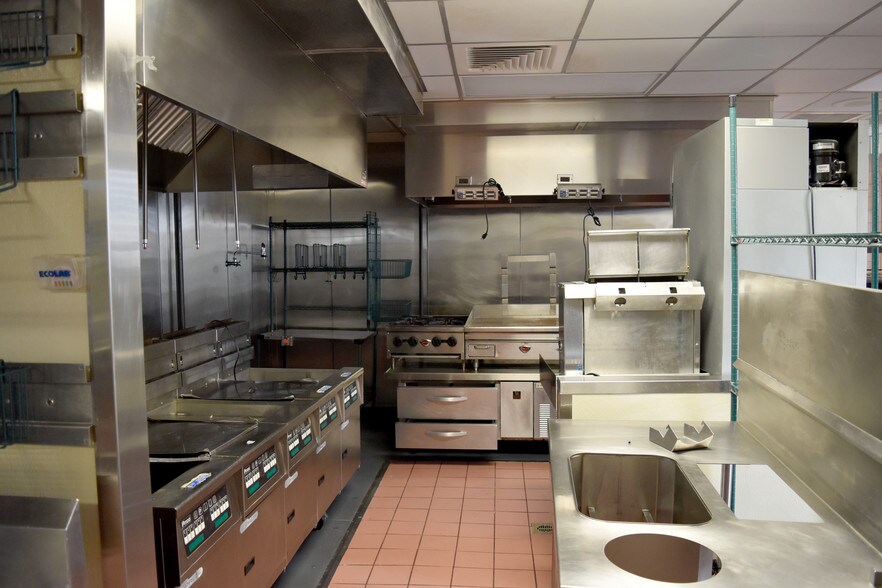 More Photos Of 6601 Highway 69 S, Tuscaloosa Fast Food For Lease