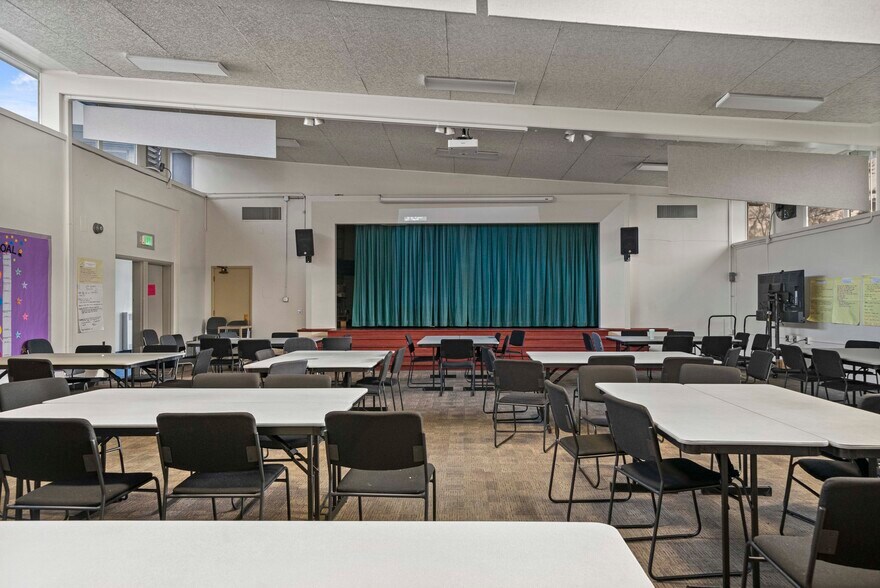 More Photos Of 3201 S D St, Tacoma Specialty For Sale