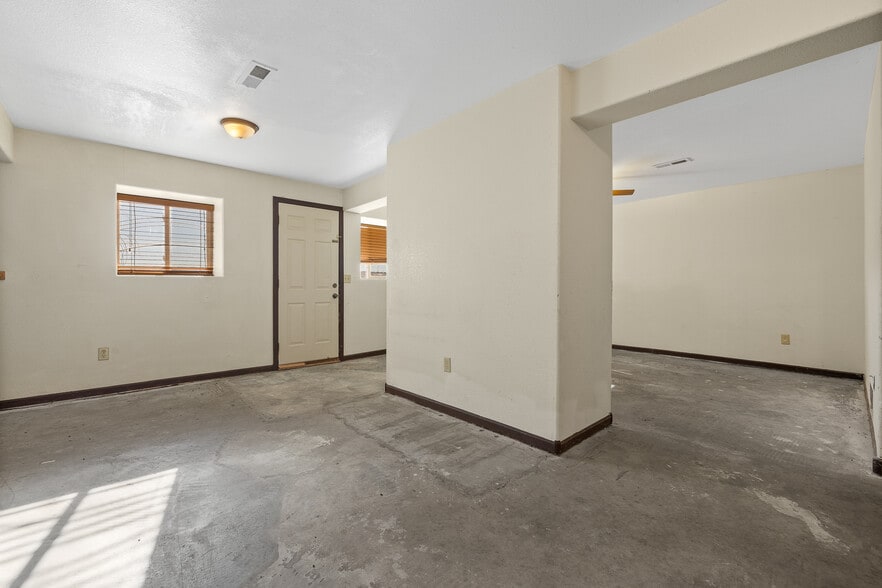 More Photos Of 306 Hillview Dr, Box Elder Office For Sale