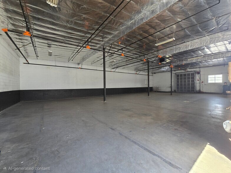 More Photos Of 5519 Jillson St, Commerce Warehouse For Lease