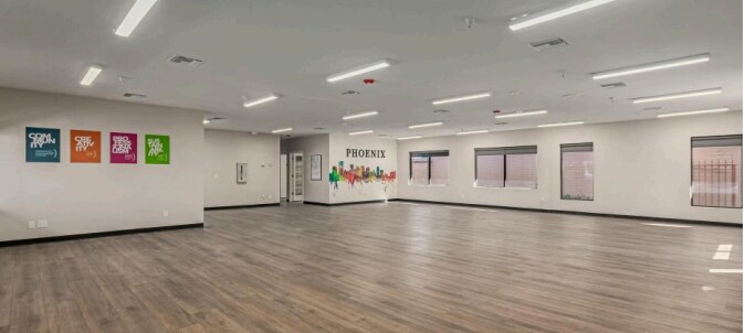More Photos Of 4717 E McDowell Rd, Phoenix Office For Sale