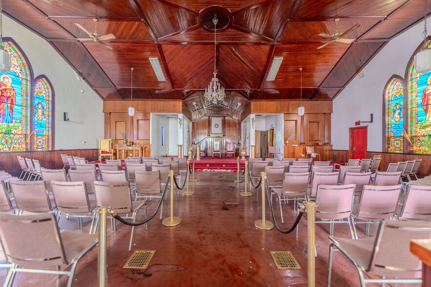 More Photos Of 112 S 13th St, Jeannette Religious Facility For Sale