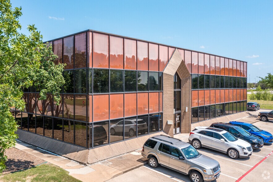 Primary Photo Of 4040 Fossil Creek Blvd, Fort Worth Office For Sale