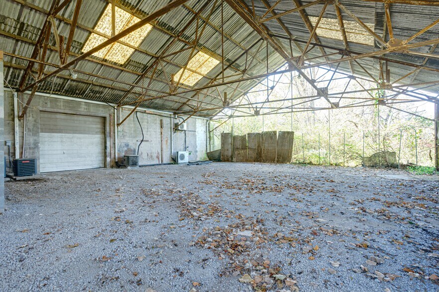 More Photos Of 327 54th Ave N, Nashville Warehouse For Sale