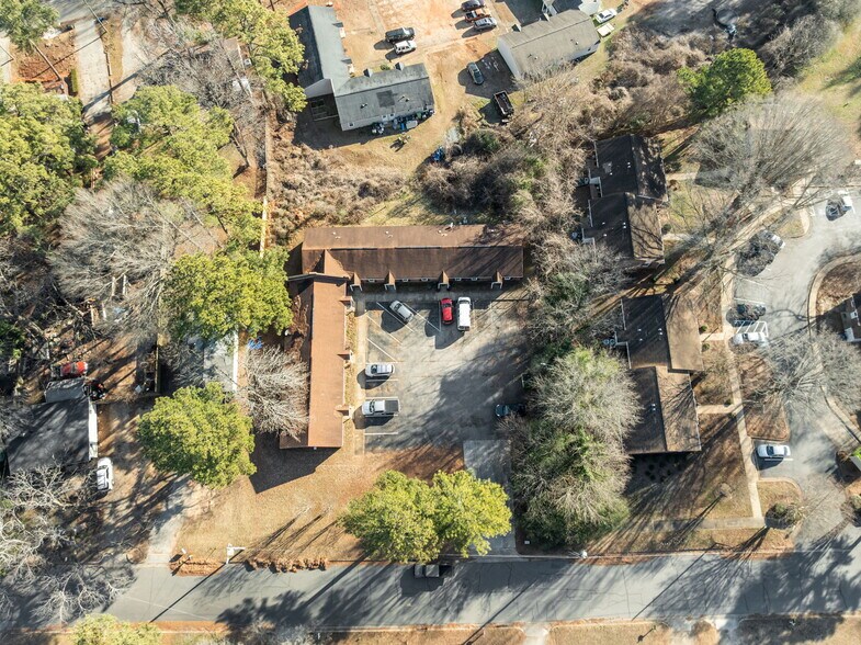 More Photos Of 2821 Club Plaza Rd, Raleigh Apartments For Sale