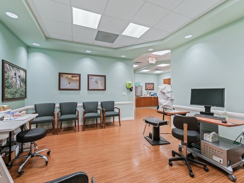 More Photos Of 4636 Bellwether Ln, Oxford Medical For Lease