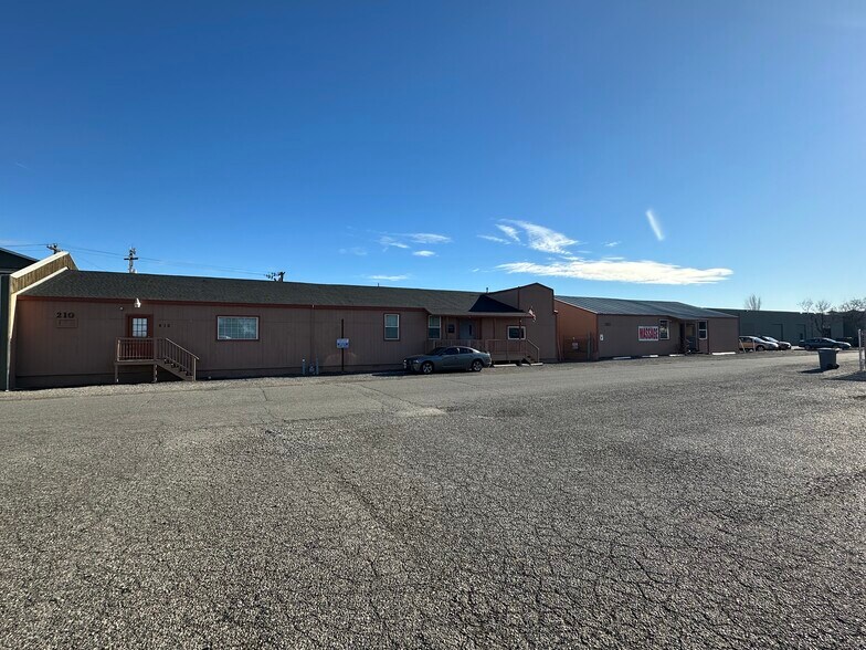 More Photos Of , Kennewick General Retail For Sale