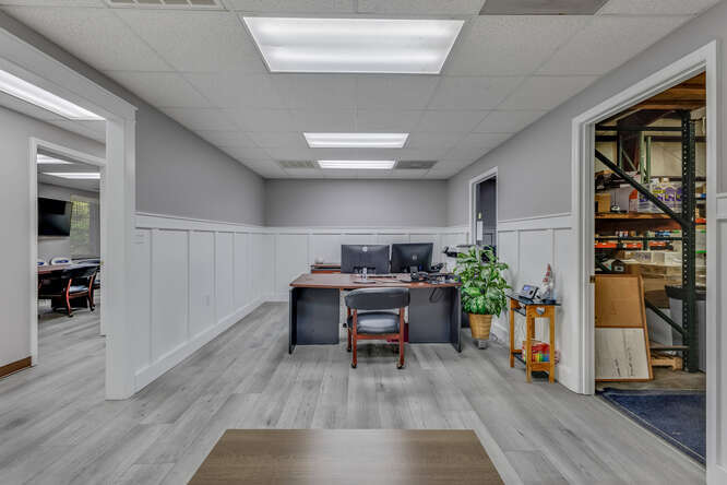More Photos Of 2045 Corporate Dr S, Wilmington Warehouse For Lease