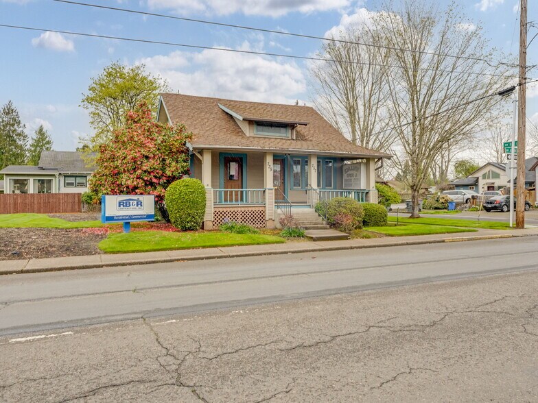 More Photos Of 737 NW Adams St, Mcminnville Office For Sale