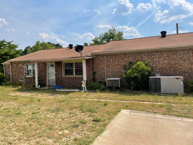 More Photos Of 4039 Camden Rd, Fayetteville Convenience Store For Sale