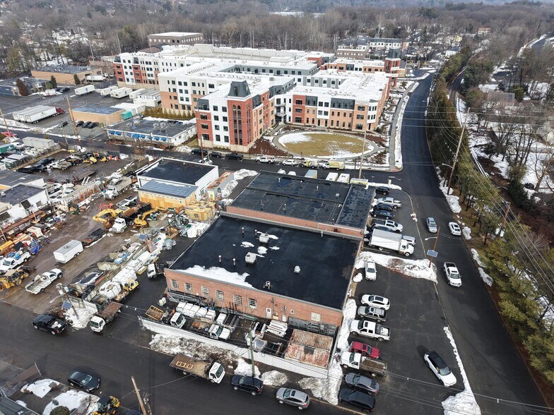 More Photos Of 115-117 Patterson St, Hillsdale Warehouse For Lease