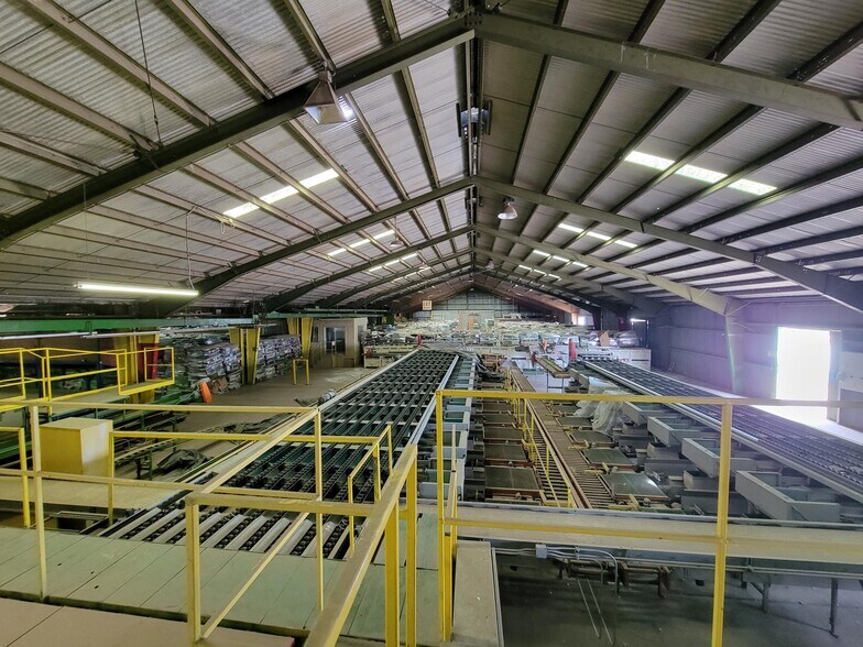 More Photos Of 2198 S Pacific Ave, Yuma Distribution For Lease