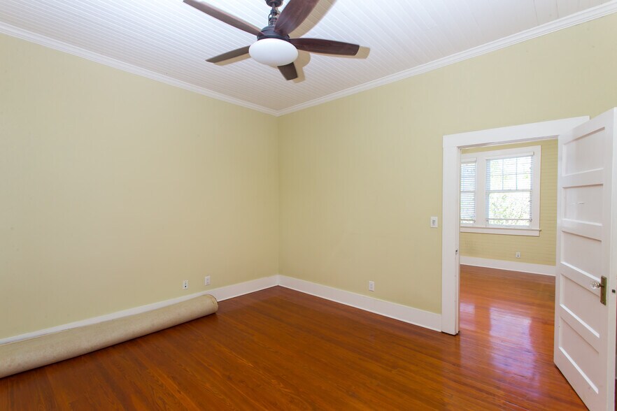 More Photos Of 921 N Palafox St, Pensacola Office For Sale
