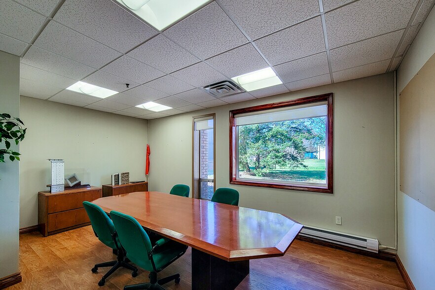 More Photos Of 620 Ireland Rd, Norfolk Manufacturing For Lease