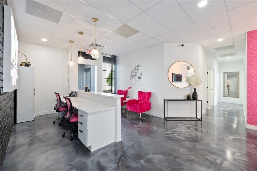 More Photos Of 204 S Durbin St, Casper Flex For Lease