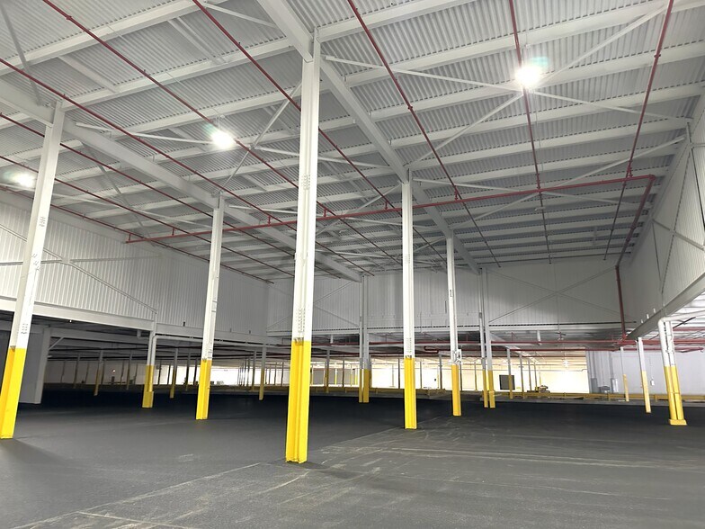 More Photos Of 364 Exide Dr, Bristol Manufacturing For Lease