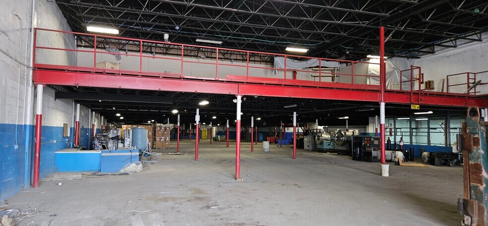 More Photos Of 2320 NW 147th St, Opa-locka Warehouse For Lease