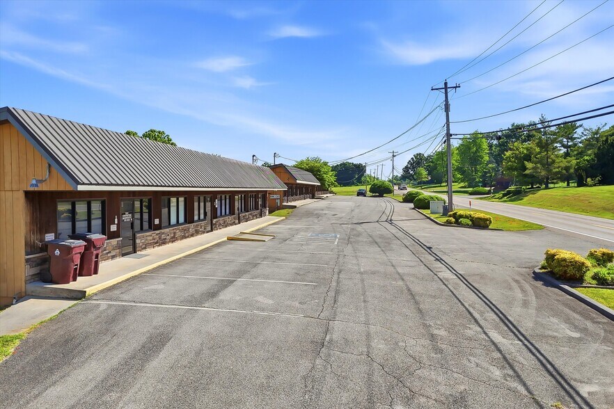 More Photos Of 1120 Topside Rd, Louisville Office For Sale