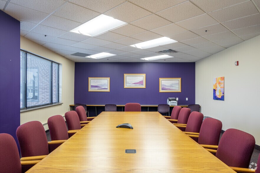 More Photos Of 2170 S Parker Rd, Denver Office For Lease