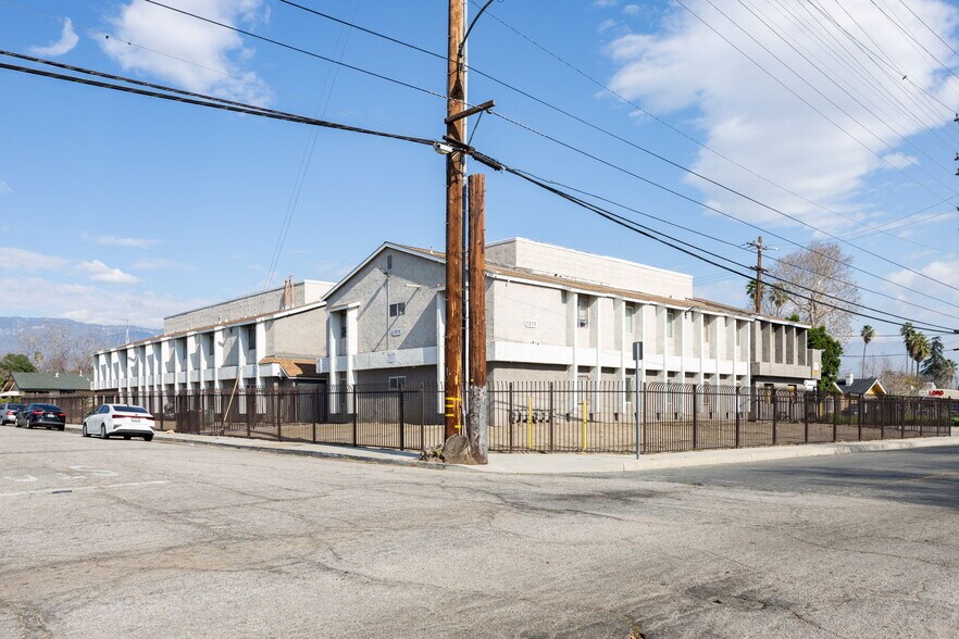 More Photos Of 1319 N Acacia Ave, San Bernardino Apartments For Sale