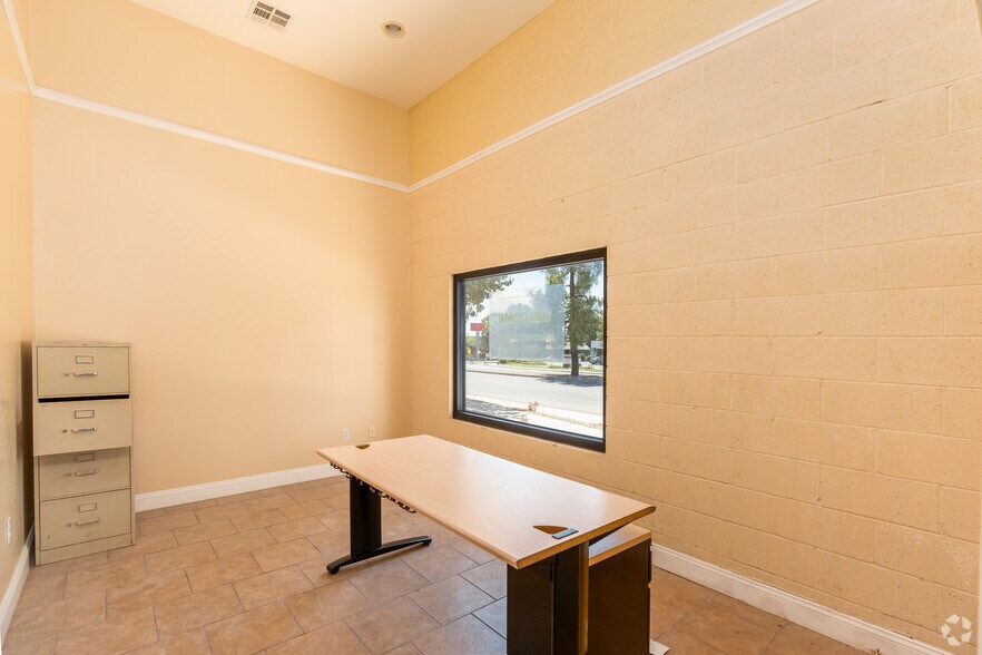 More Photos Of 2935 Oswell St, Bakersfield Medical For Lease