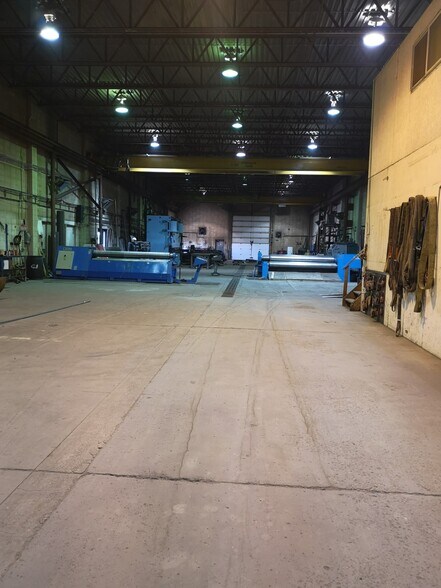 More Photos Of 7410 68th Ave NW, Edmonton Manufacturing For Sale