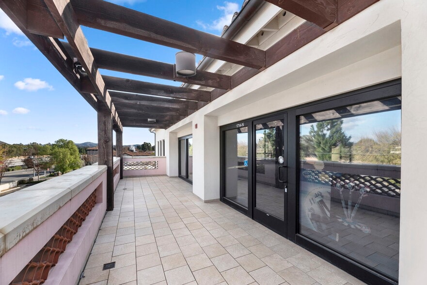 More Photos Of 1714 Newbury Rd, Newbury Park General Retail For Lease