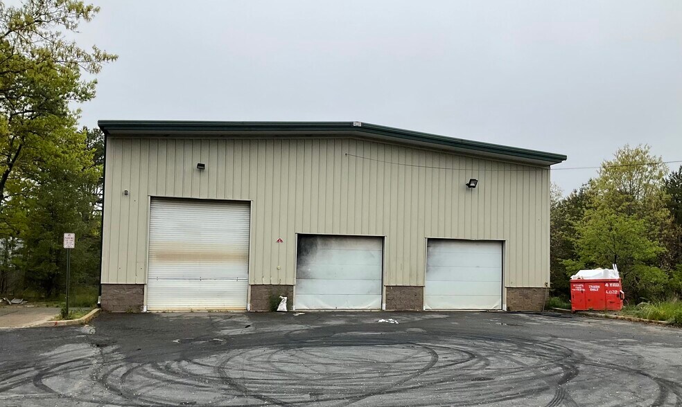 More Photos Of 22 S Hope Chapel Rd, Jackson General Retail For Lease