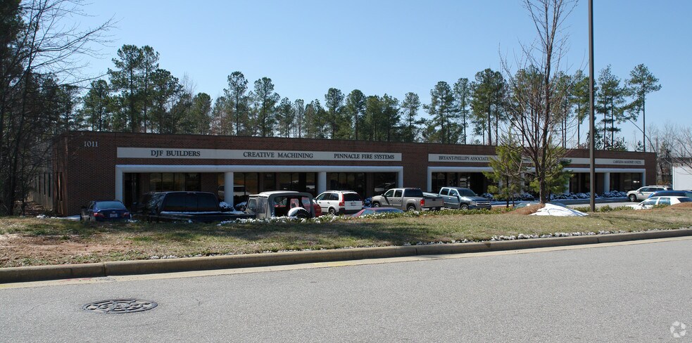 More Photos Of 1009-1017 Classic Rd, Apex Light Distribution For Sale