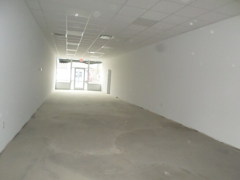More Photos Of 1231 Whitney Ave, Hamden Storefront For Sale