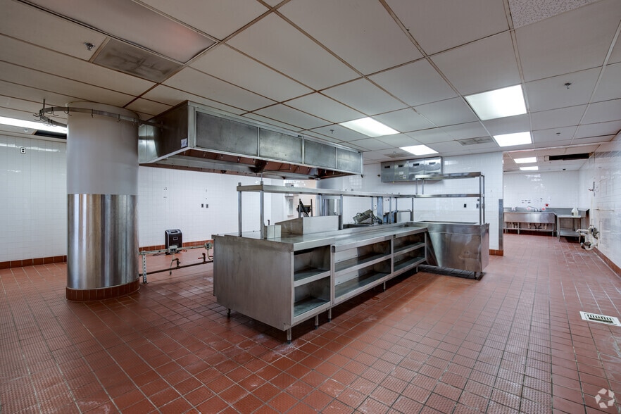 More Photos Of 15 S 9th St, Minneapolis Office For Sale