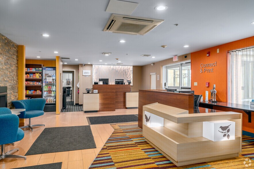 More Photos Of 9783 State Route 14, Streetsboro Hotel For Sale