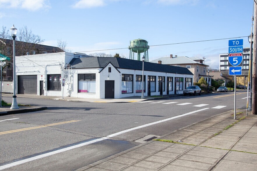 More Photos Of 1200-1218 N Killingsworth St, Portland Storefront For Sale