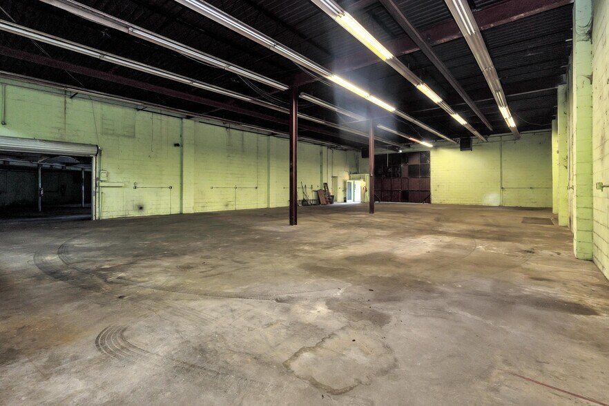 More Photos Of 2961 Alston Dr, Atlanta Warehouse For Sale