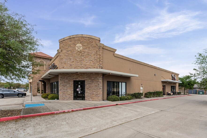 More Photos Of 9223 Broadway St, Pearland Unknown For Lease