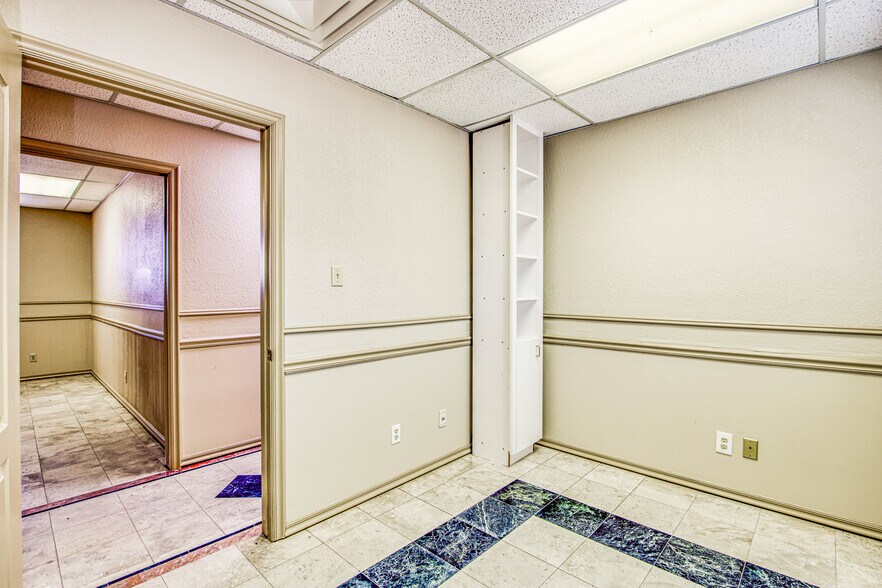 More Photos Of 361 Vinton Rd, Anthony Medical For Lease