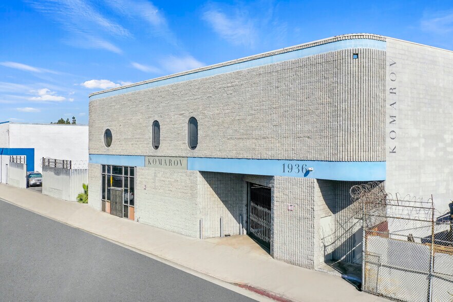 More Photos Of 1936 S Mateo St, Los Angeles Warehouse For Sale