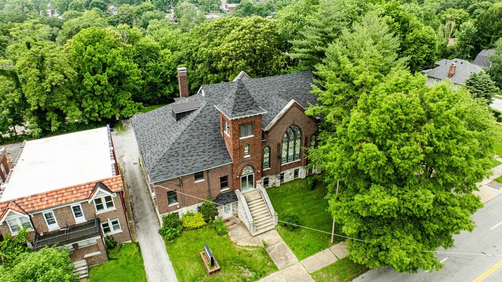 More Photos Of 1517 McCausland Ave, Saint Louis Specialty For Sale