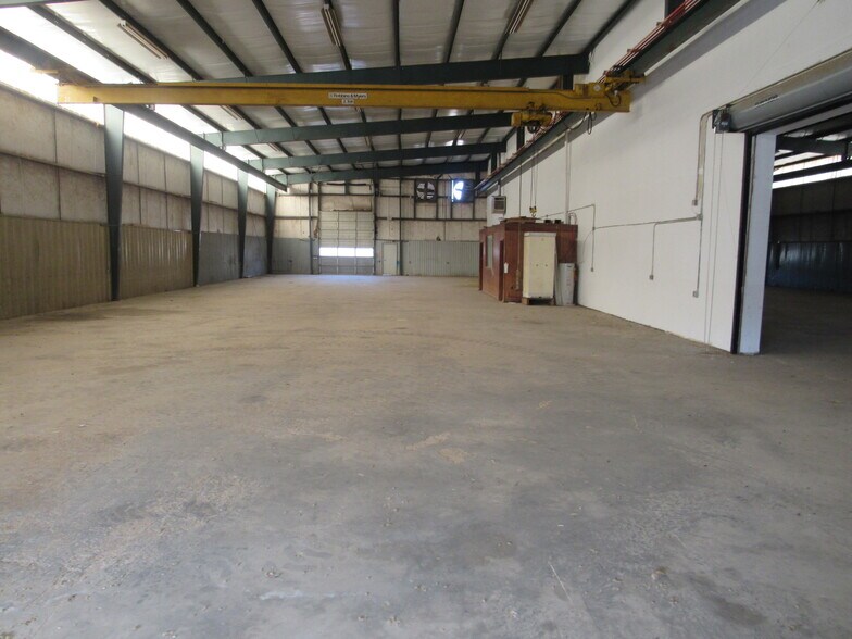More Photos Of 127 Hemlock St, Columbus Office For Sale