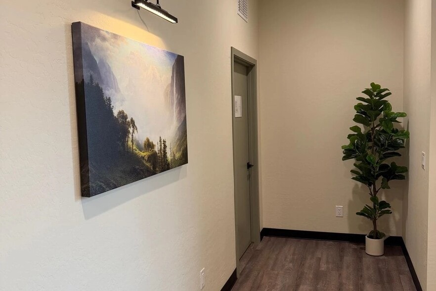 More Photos Of 16020 N 37th St, Phoenix Assisted Living For Sale