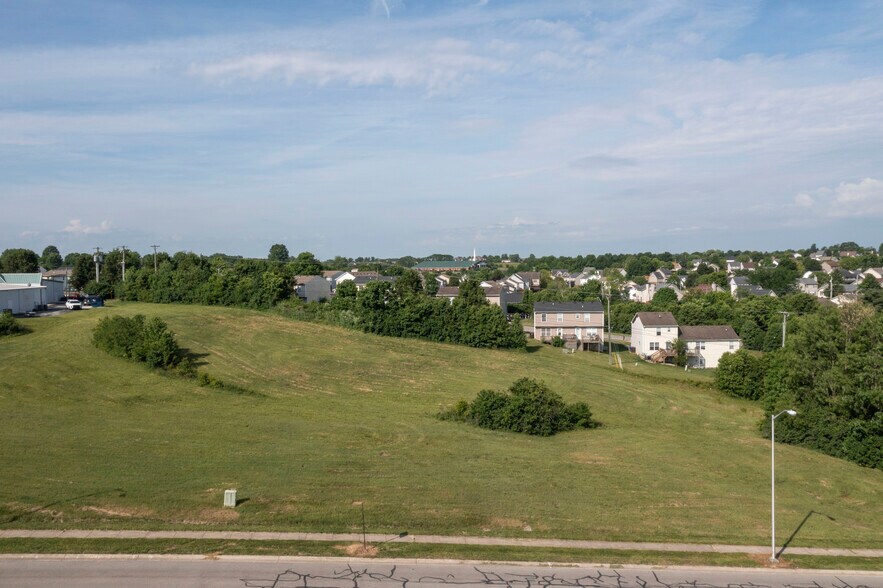 More Photos Of 529 Bullion Blvd, Winchester Land For Sale