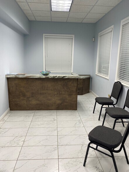 More Photos Of 313 Pilot Rd, Las Vegas Light Distribution For Sale
