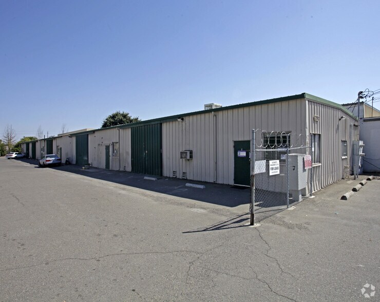Primary Photo Of 2552 Albatross Way, Sacramento Warehouse For Lease
