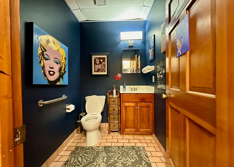 More Photos Of 3928 Dayton Blvd, Chattanooga Storefront For Sale