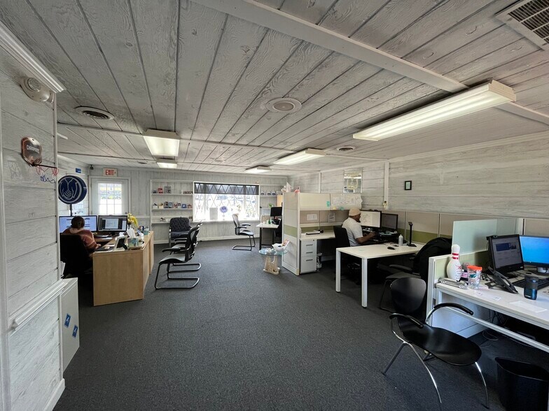 More Photos Of 1369 S Military Hwy, Chesapeake Office For Sale