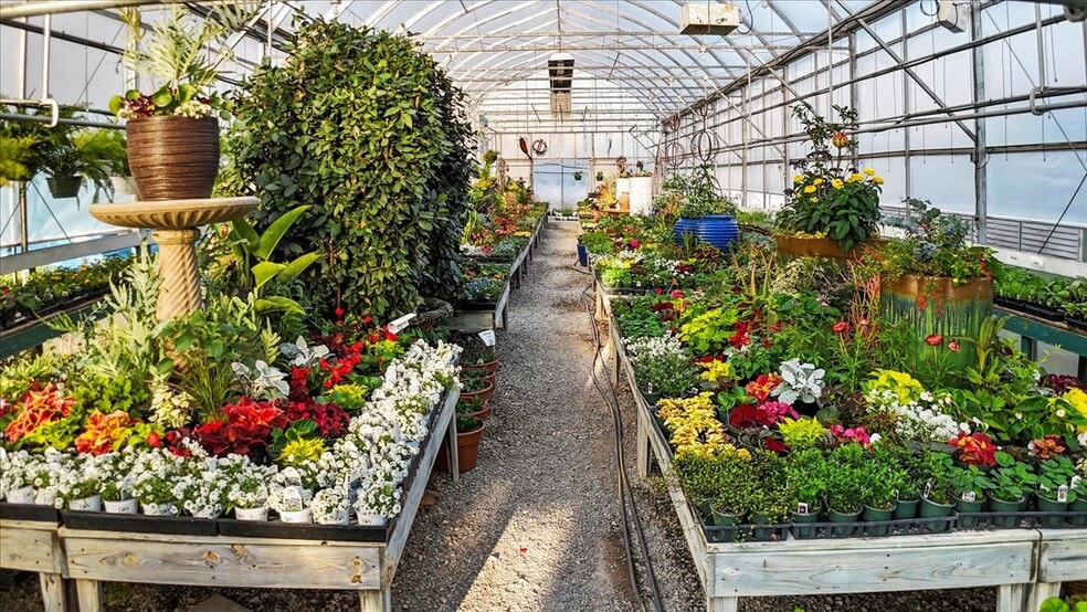 More Photos Of 1356 Coopers Cove Rd, Hardy Specialty For Sale