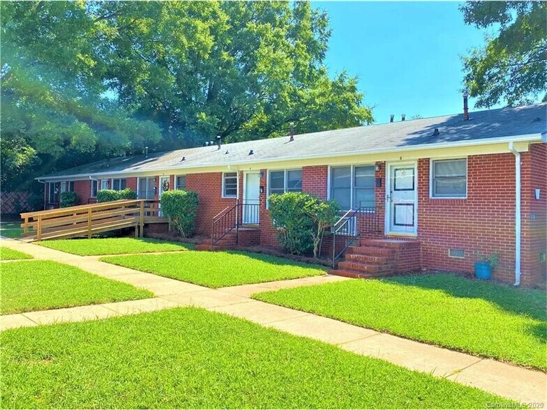 More Photos Of 3532-3538 N Sharon Amity Rd, Charlotte Apartments For Sale